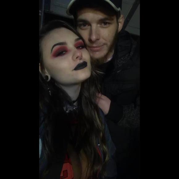 Meet your Posher, Olivia - Picture 1 of 1